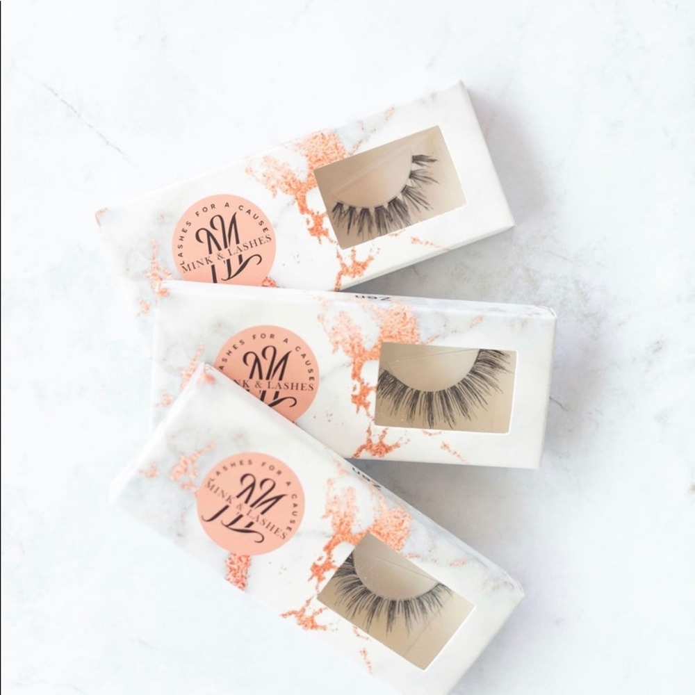 3 packs of lashes!